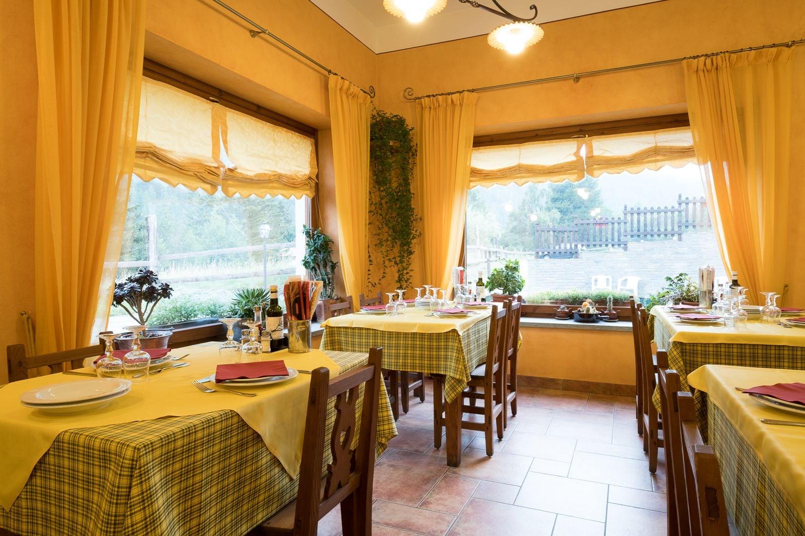 Hotel Villa Plinia Pragelato Bagian luar foto