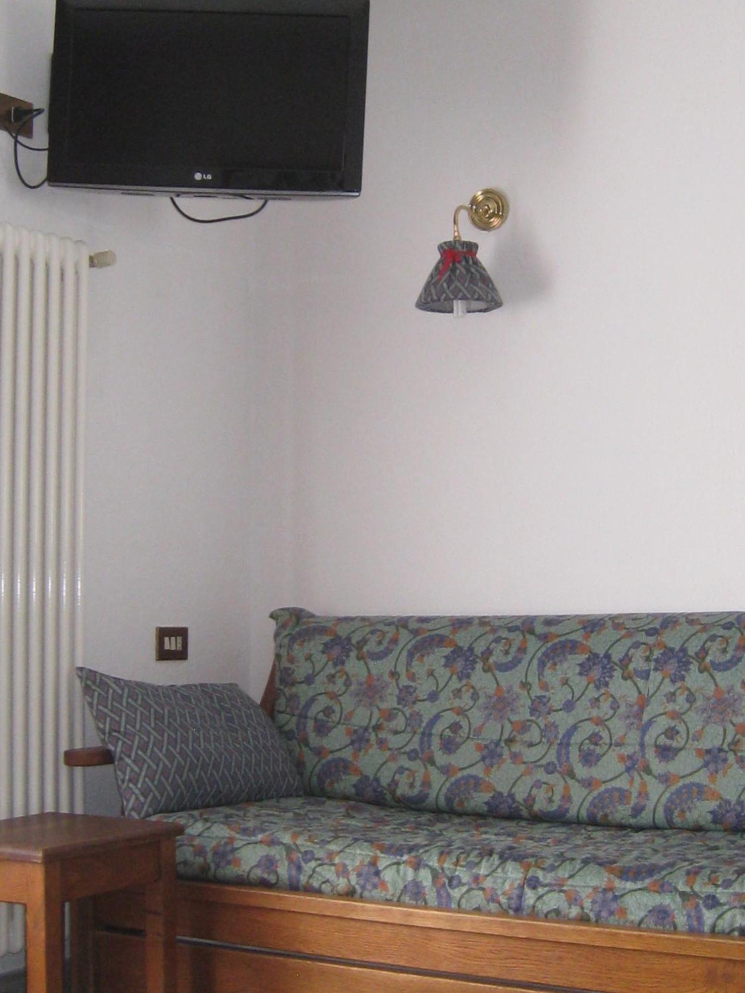 Hotel Villa Plinia Pragelato Bagian luar foto