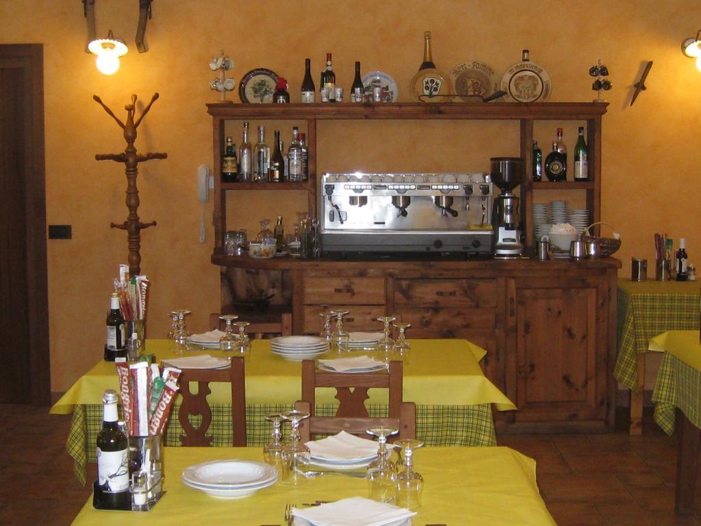 Hotel Villa Plinia Pragelato Bagian luar foto