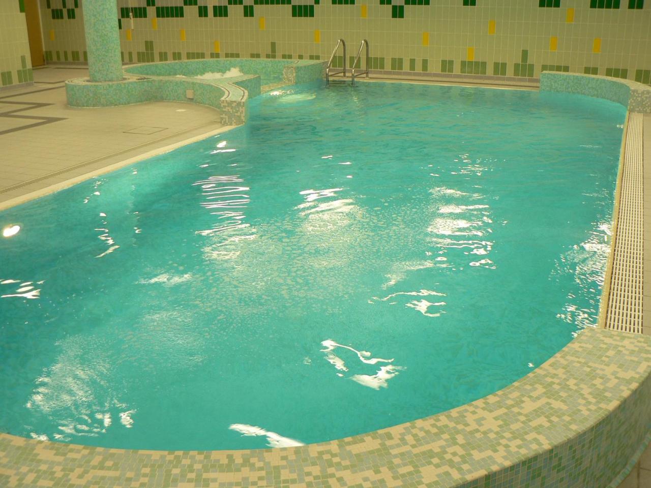 Hotel Villa Plinia Pragelato Bagian luar foto