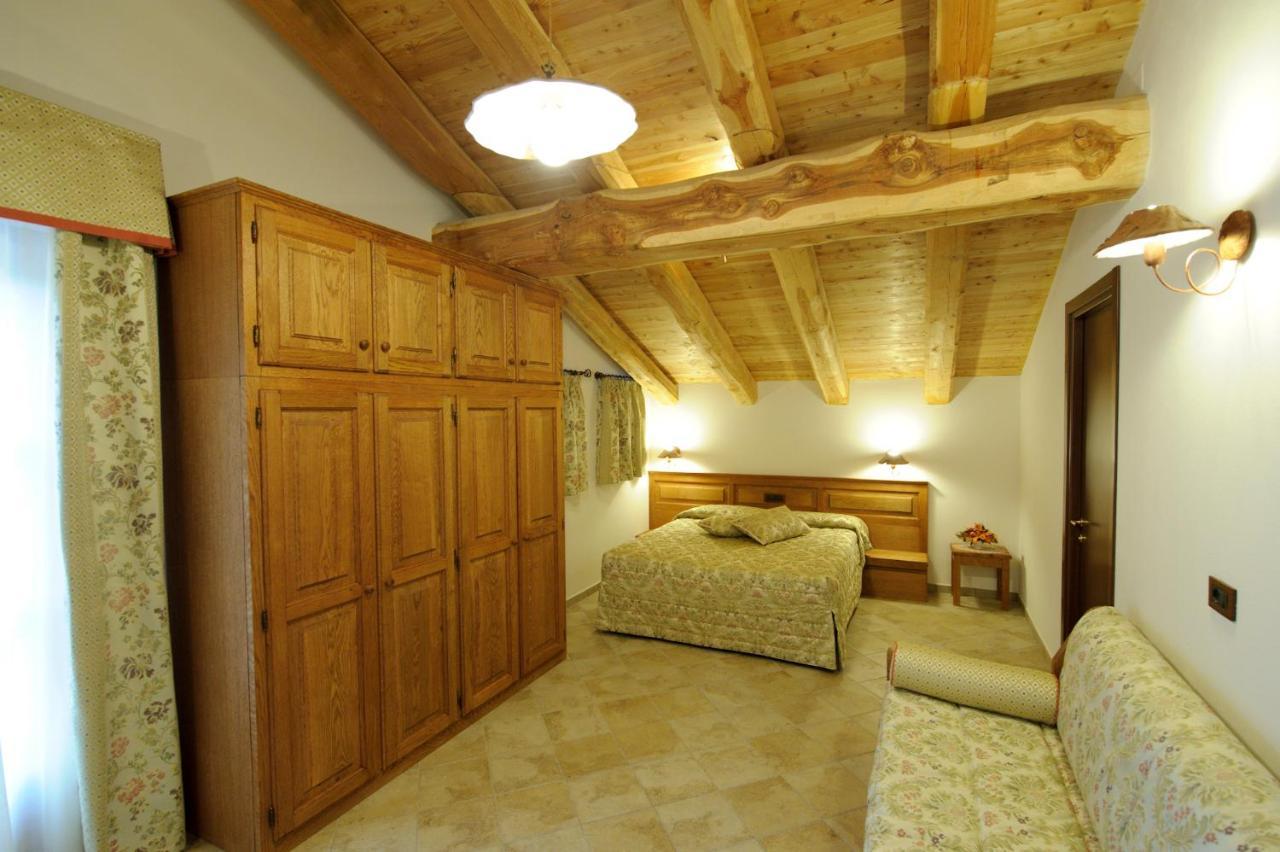 Hotel Villa Plinia Pragelato Bagian luar foto