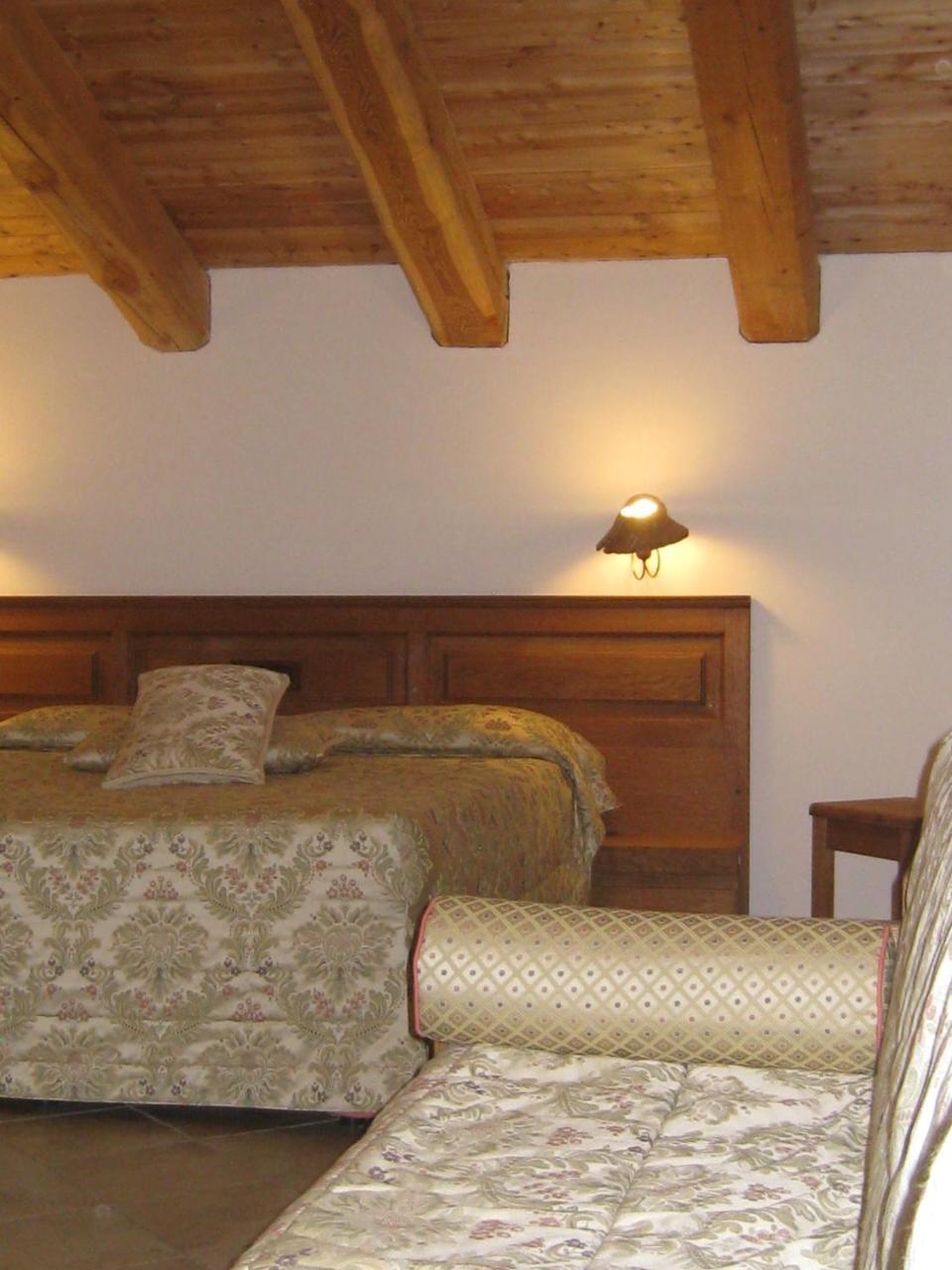Hotel Villa Plinia Pragelato Bagian luar foto